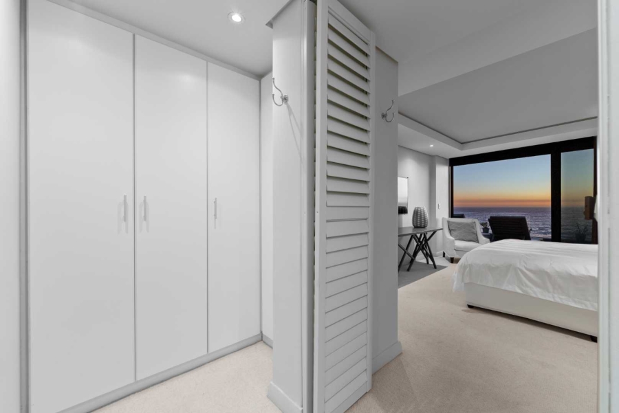 2 Bedroom Property for Sale in Clifton Western Cape